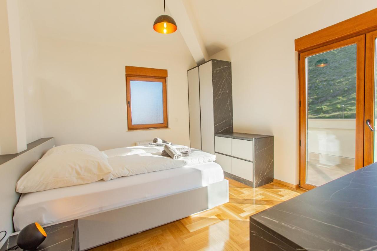 Exclusive Penthouse Old Town With Sauna And Jacuzzi 모스타르 외부 사진