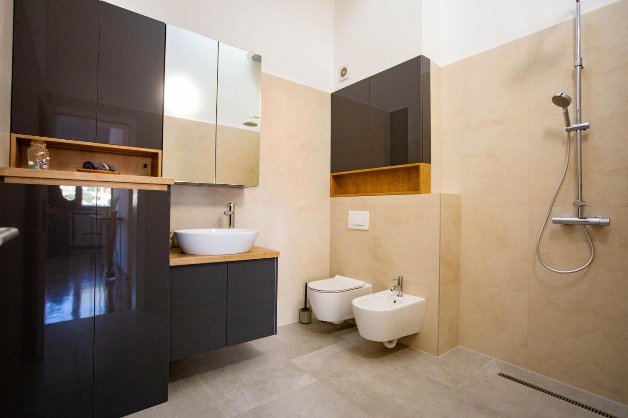 Exclusive Penthouse Old Town With Sauna And Jacuzzi 모스타르 외부 사진