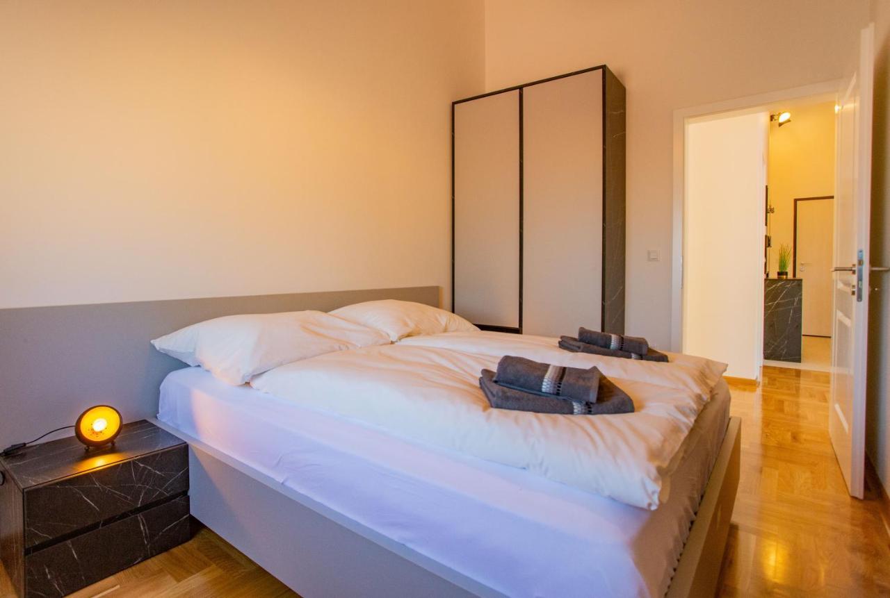 Exclusive Penthouse Old Town With Sauna And Jacuzzi 모스타르 외부 사진